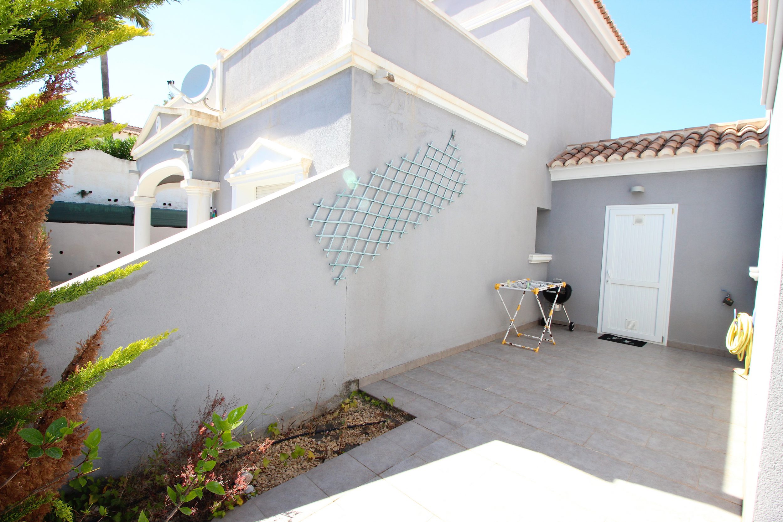 Casamar Properties CM505 – Nice corner semi-detached house near Levante beach