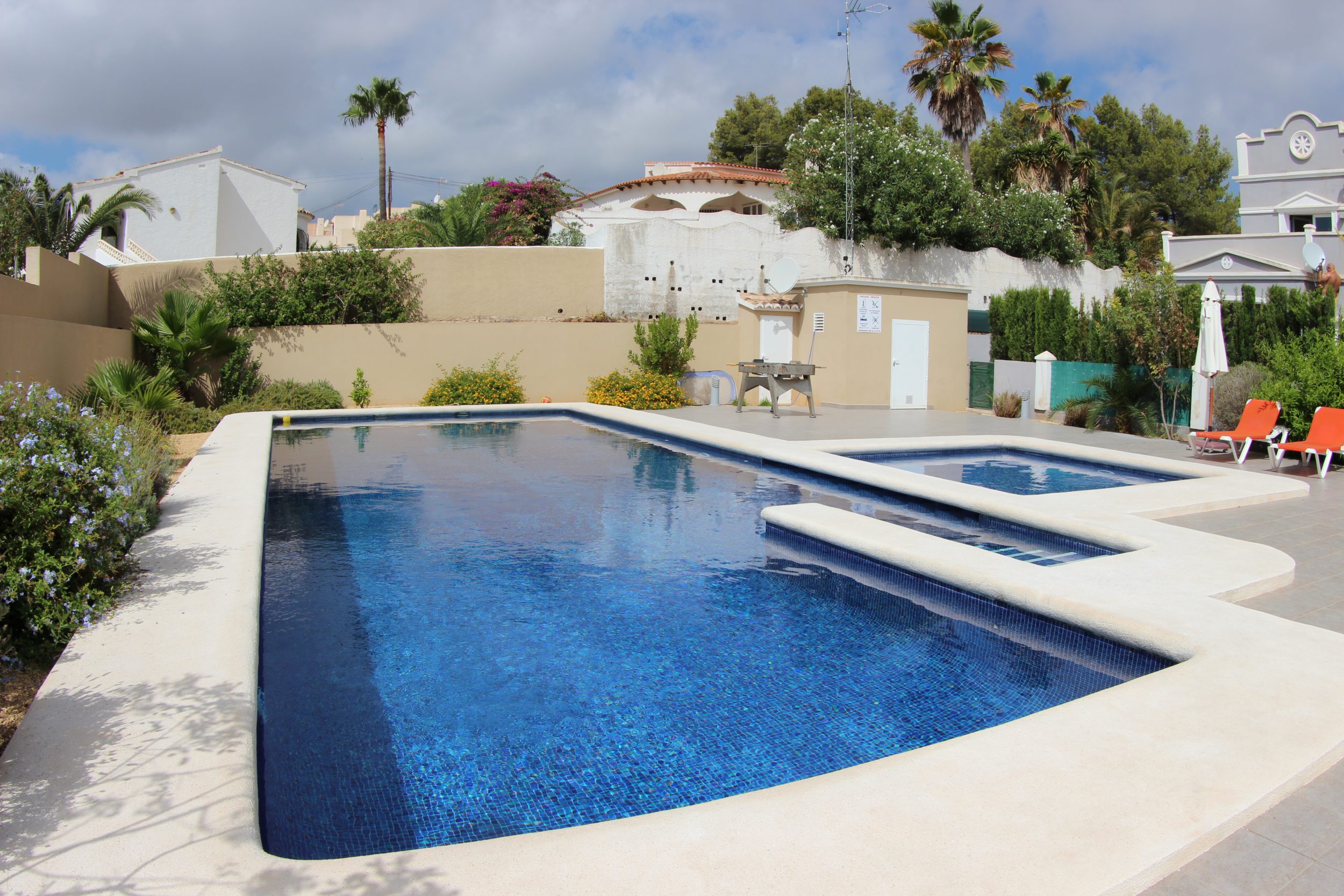 Casamar Properties CM505 – Nice corner semi-detached house near Levante beach